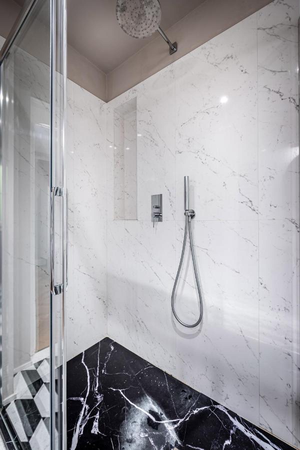 פירנצה Hs4U Ricasoli Luxury Apartment Near Duomo N. 3 מראה חיצוני תמונה